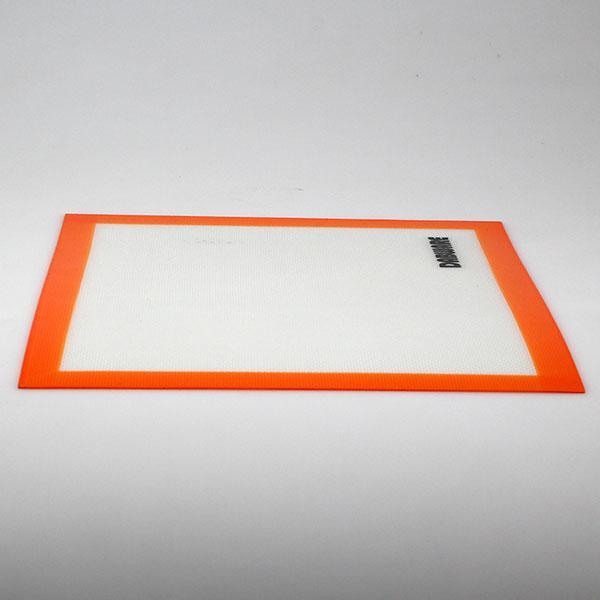 DabWare XL 17"x12" Silicone Mat